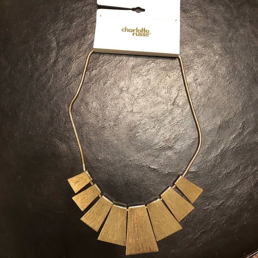Gold necklace￼